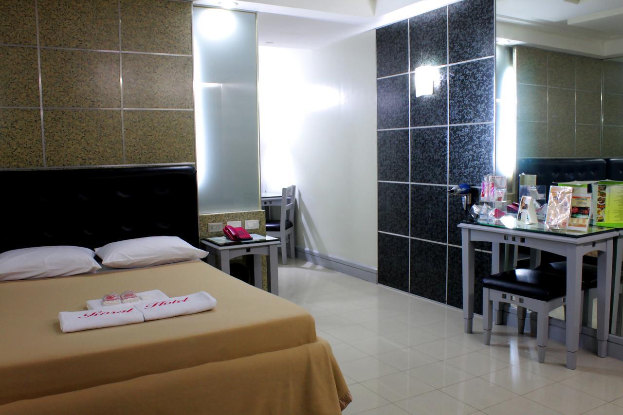 Jardin De Rosal Hotel Pasig City Extérieur photo