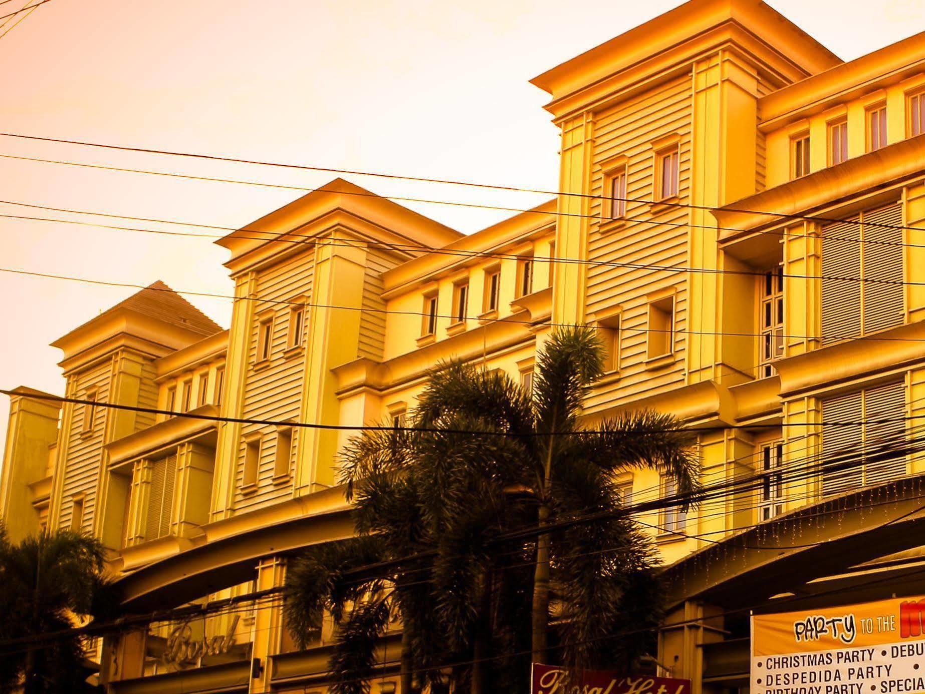Jardin De Rosal Hotel Pasig City Extérieur photo